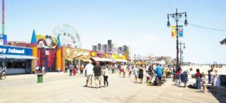 Coney Island, playa y atracciones